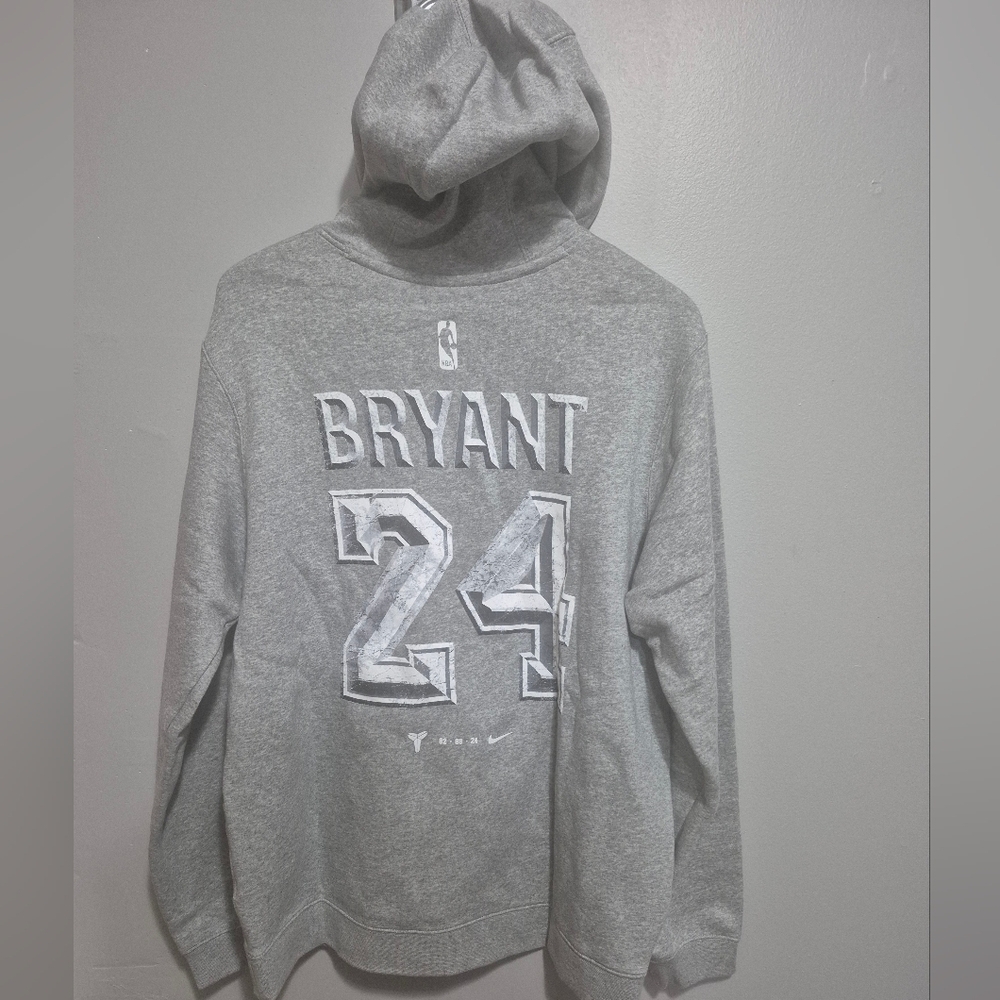 Nike Kobe Bryant 24 Statue Unveil Gray Hoodie Men's Size XL - Picture 4 of 5